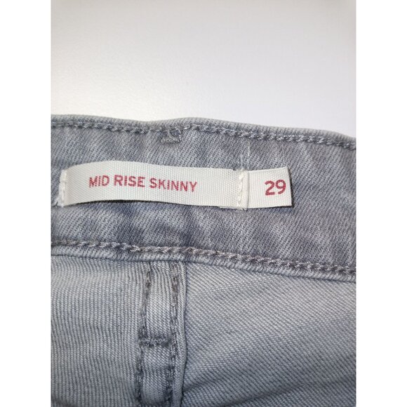 Levi Strauss & Co. Women's Mid-Rise Skinny Grey Washed Jeans Size 29 - Picture 4 of 5
